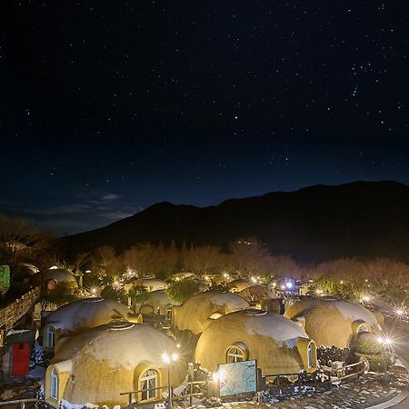 Aso Farm Land Hotel Minamiaso Exterior photo